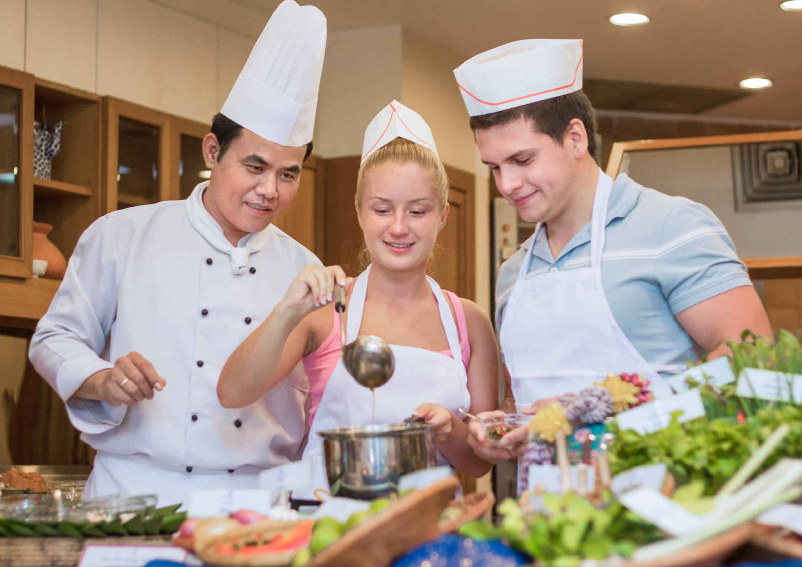 cooking school in pattaya nah pai thai cooking school