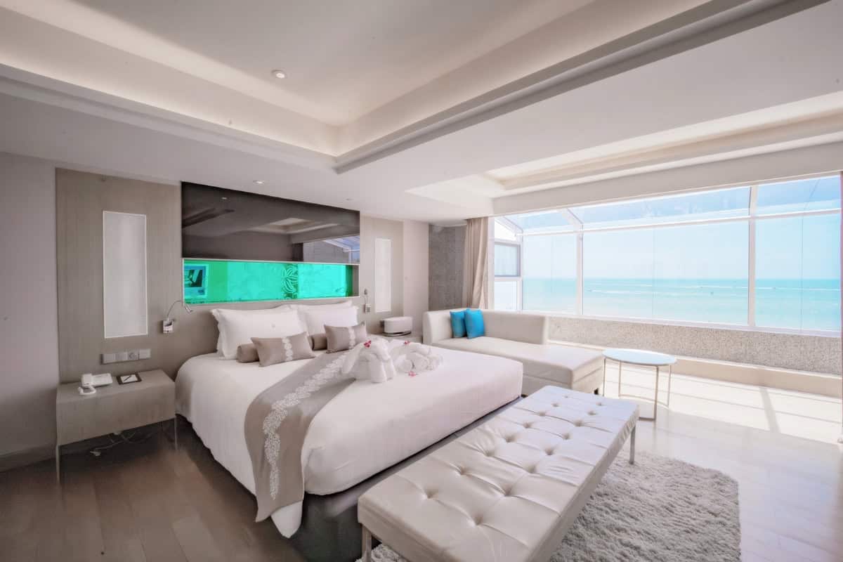 presidential platinum hotel room in pattaya