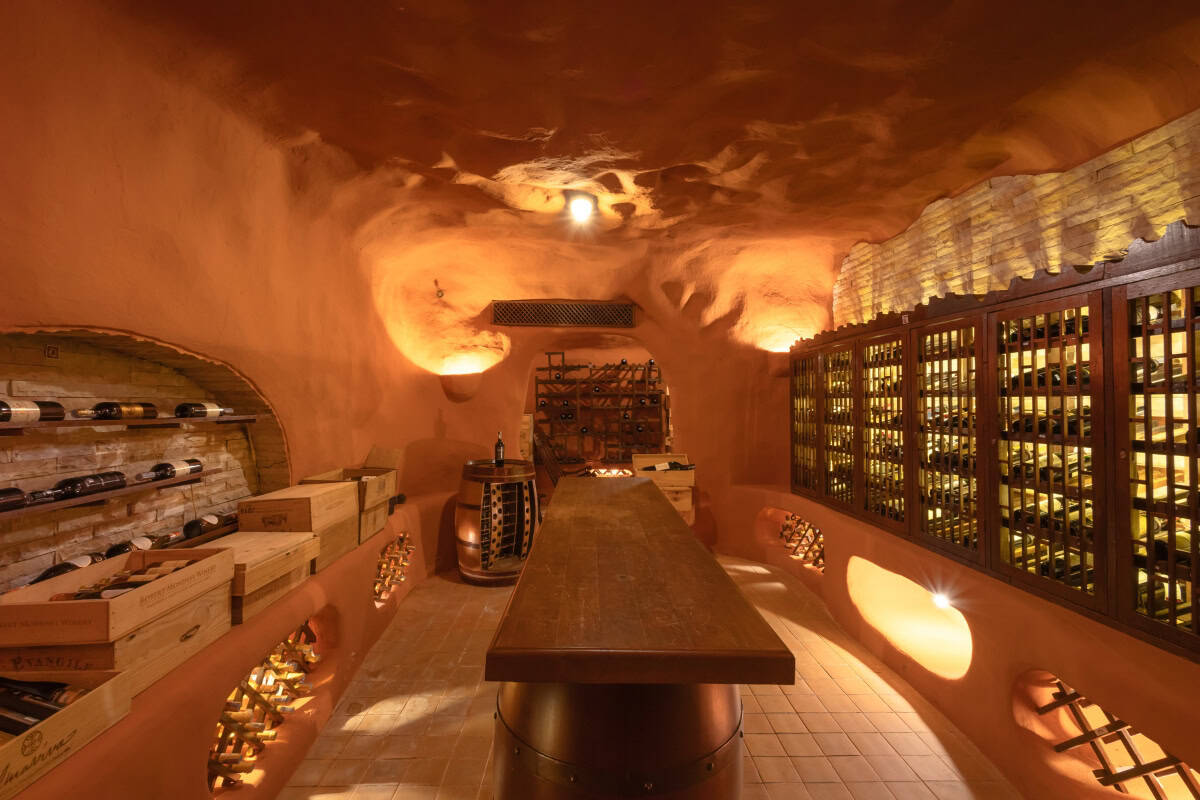 underground wine cavern pattaya