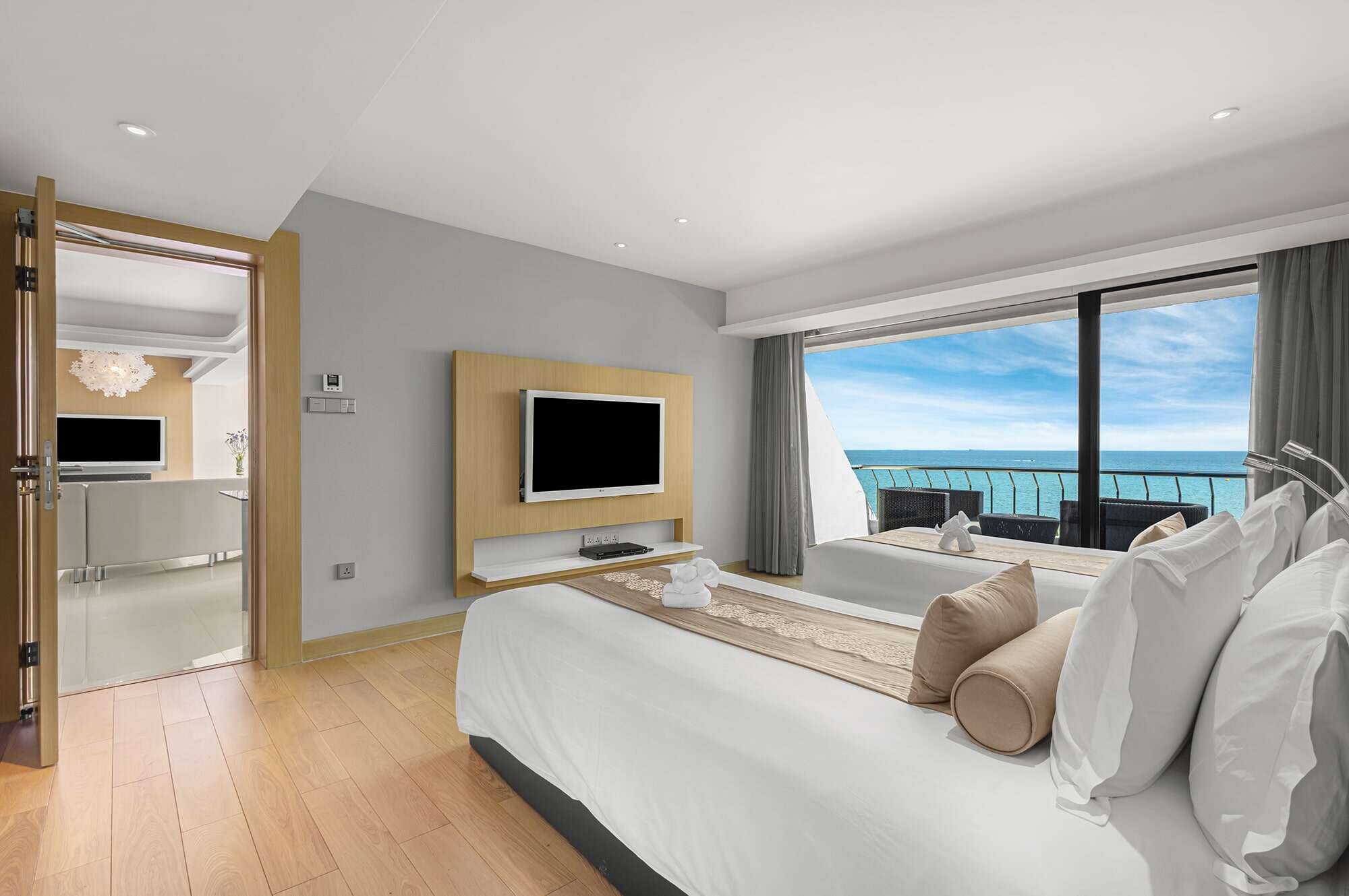 RC_Presidential Platinum Suite - 13-min