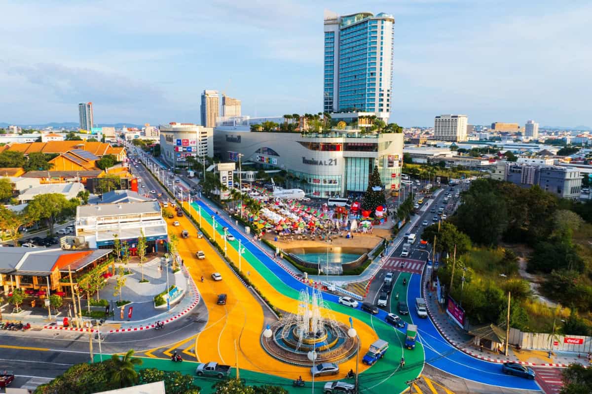 malls in pattaya