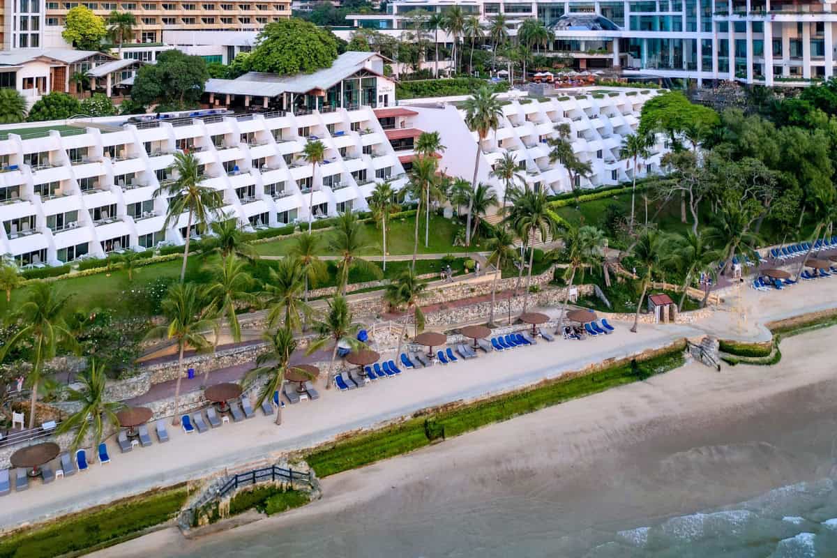 best romantic hotel in pattaya by the beach