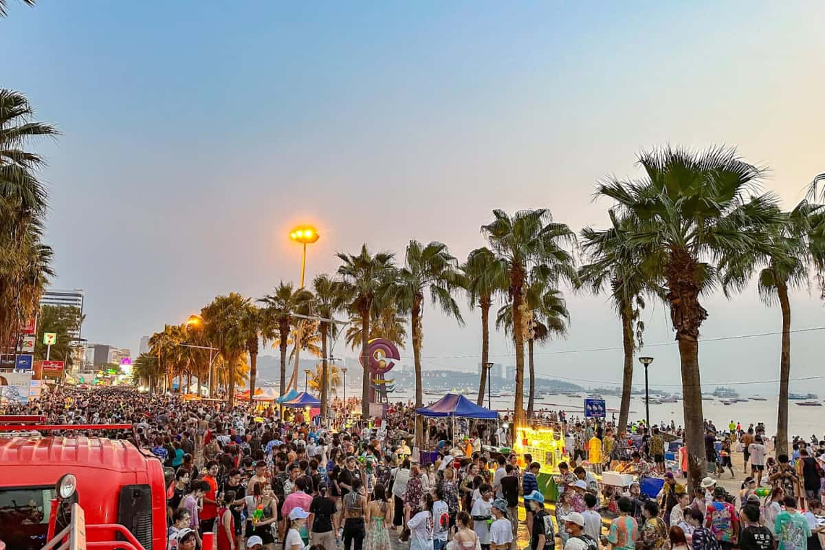 บรรยากาศงานสงกรานต์ในพัทยา