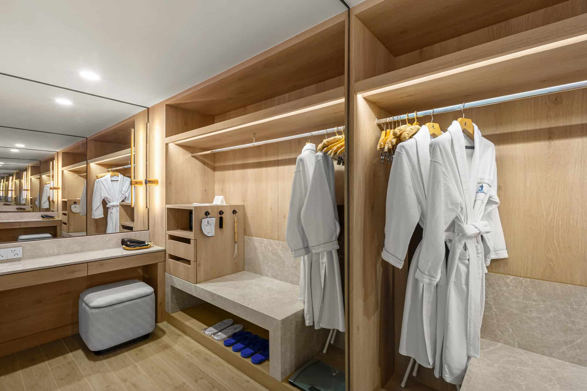 RC_Regency Suite 2 - 15-02