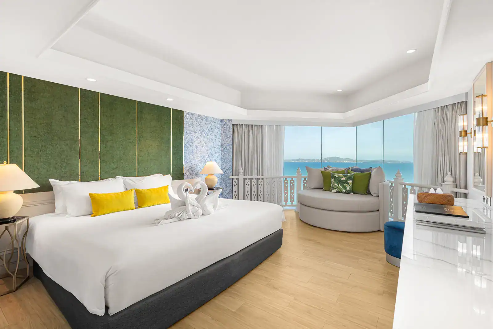 RC_Theme Suite 2 Bedrooms Thai Modern - 02