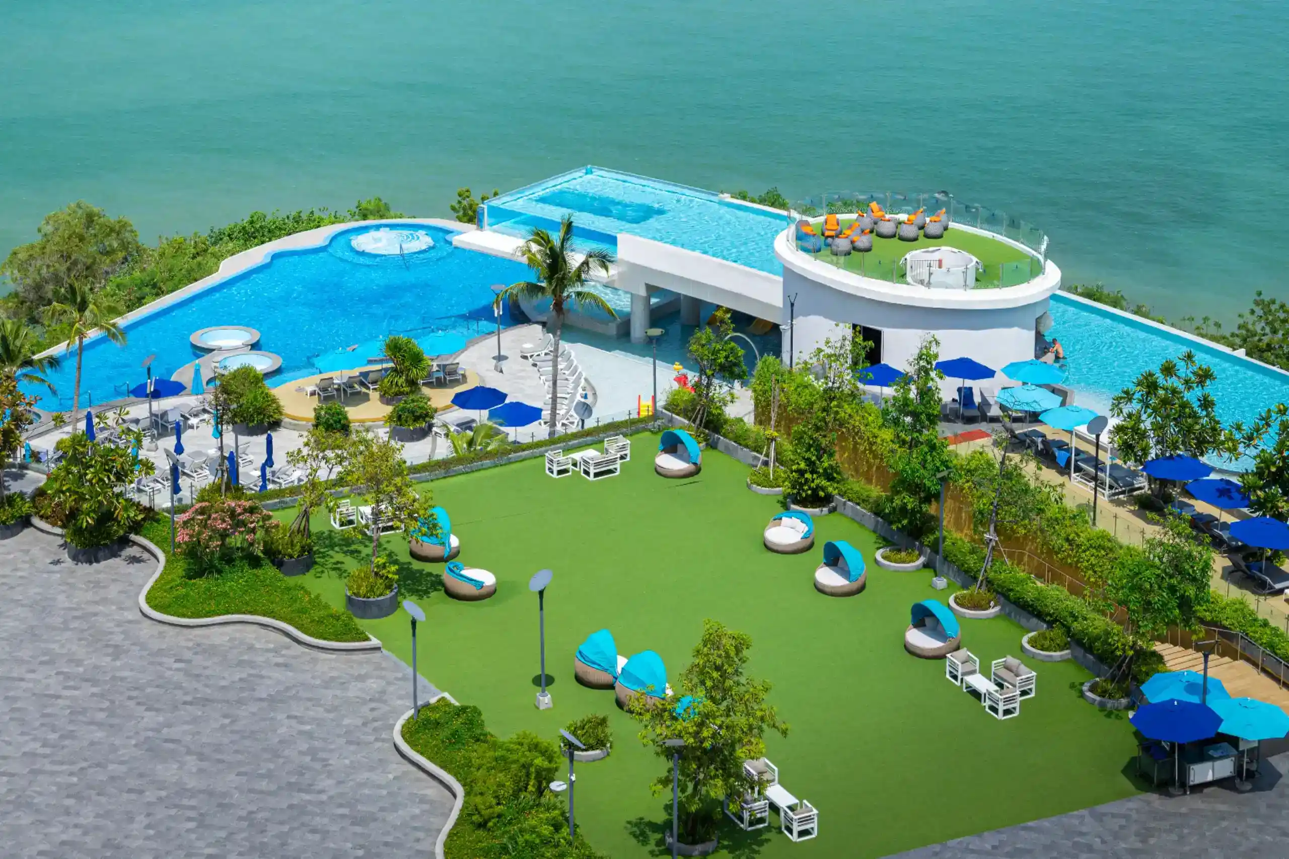 RC_Pool-Beach-01